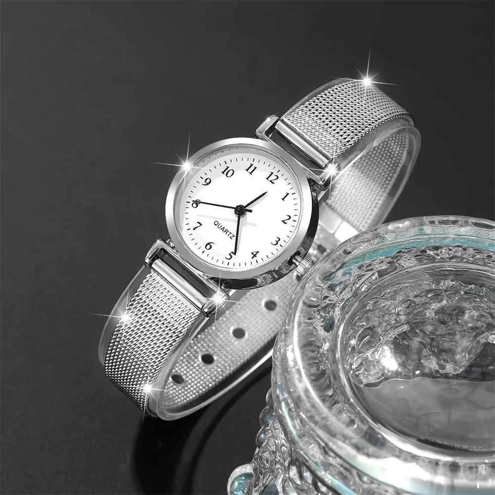 Women's Fashion Quartz Watch - Stainless Steel Bracelet with Roman Numeral Display