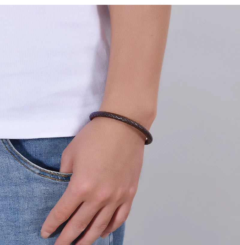 Quality Leather Bracelet for Men Women Stainless Steel Accessories Braid Style Bangles Birthday Party Jewelry Gifts