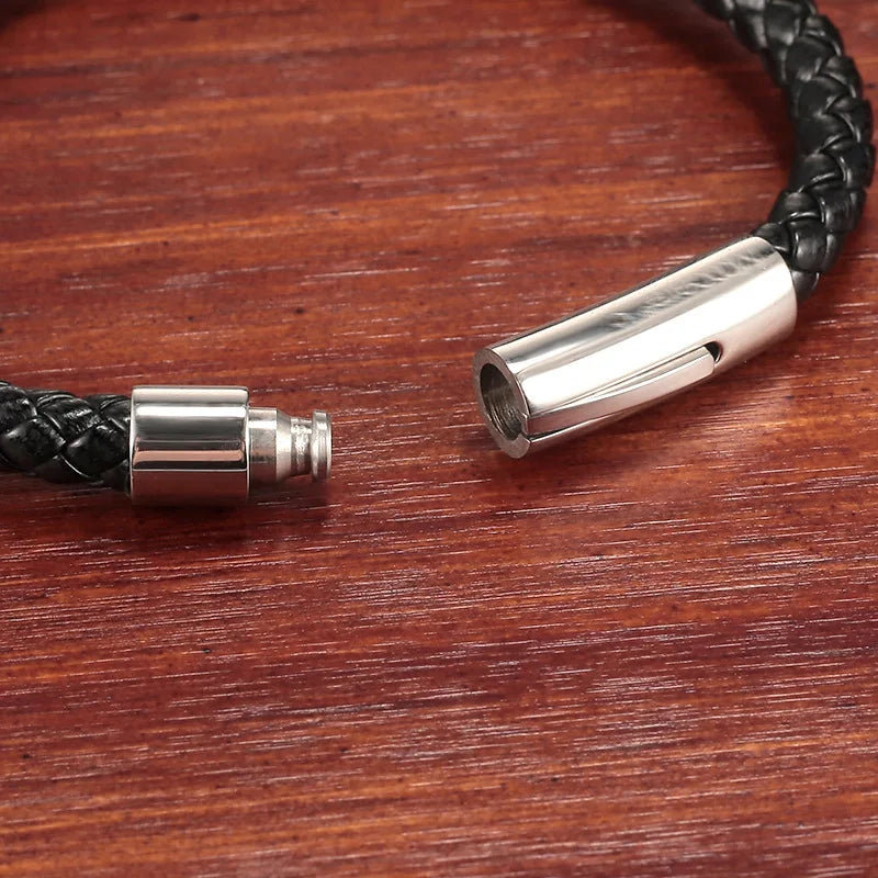 Quality Leather Bracelet for Men Women Stainless Steel Accessories Braid Style Bangles Birthday Party Jewelry Gifts