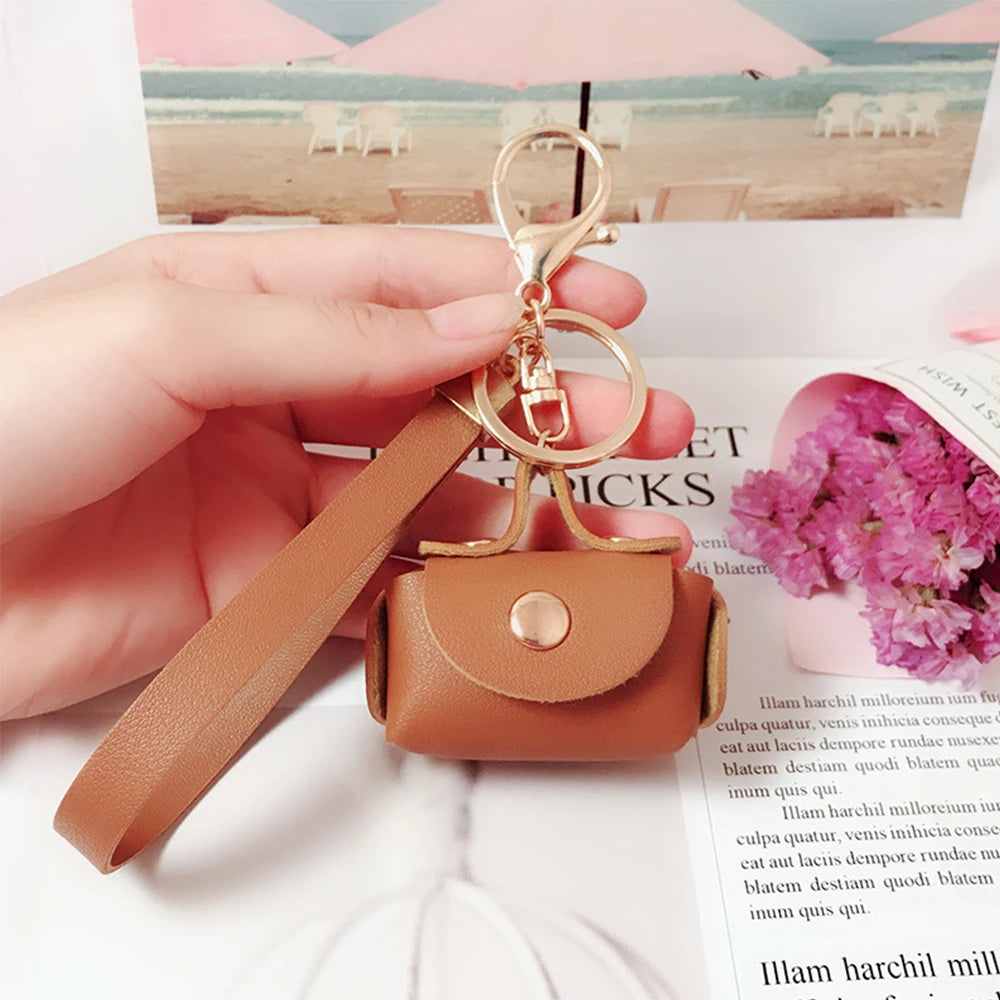 Handmade Leather Keychain - Trendy Unisex Mini Bag Pendant in 7 Colors